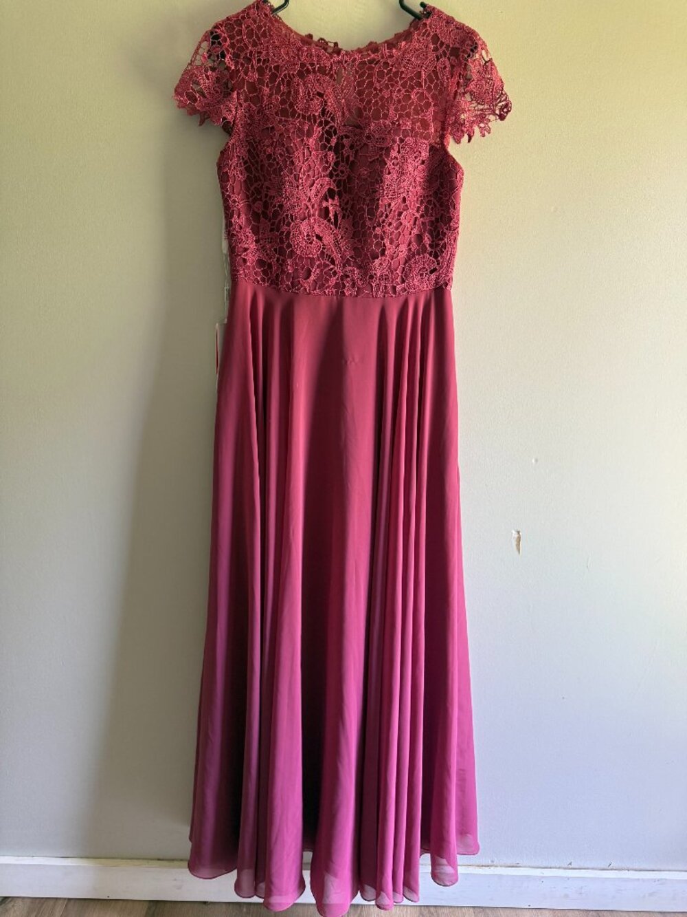 JJ's House Mulberry Dress (10) NWT